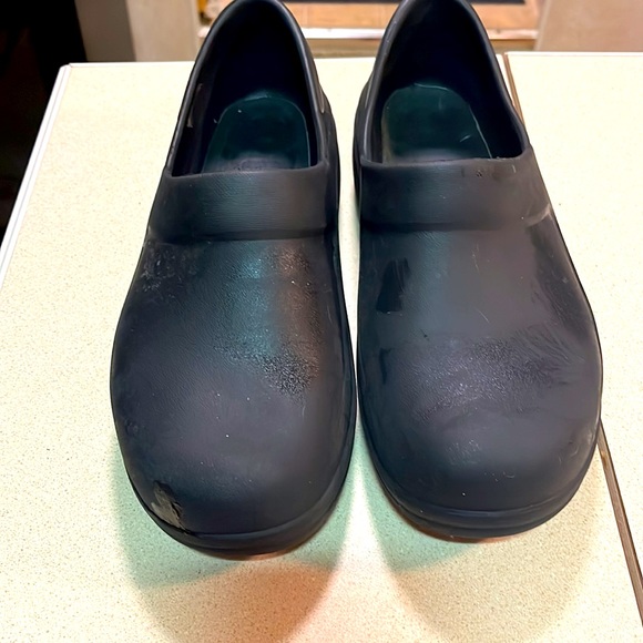 Crocs Black Work Clogs Neria Pro2 Slip Resistant Rubber Shoes Women’s 11 W. - Picture 2 of 4